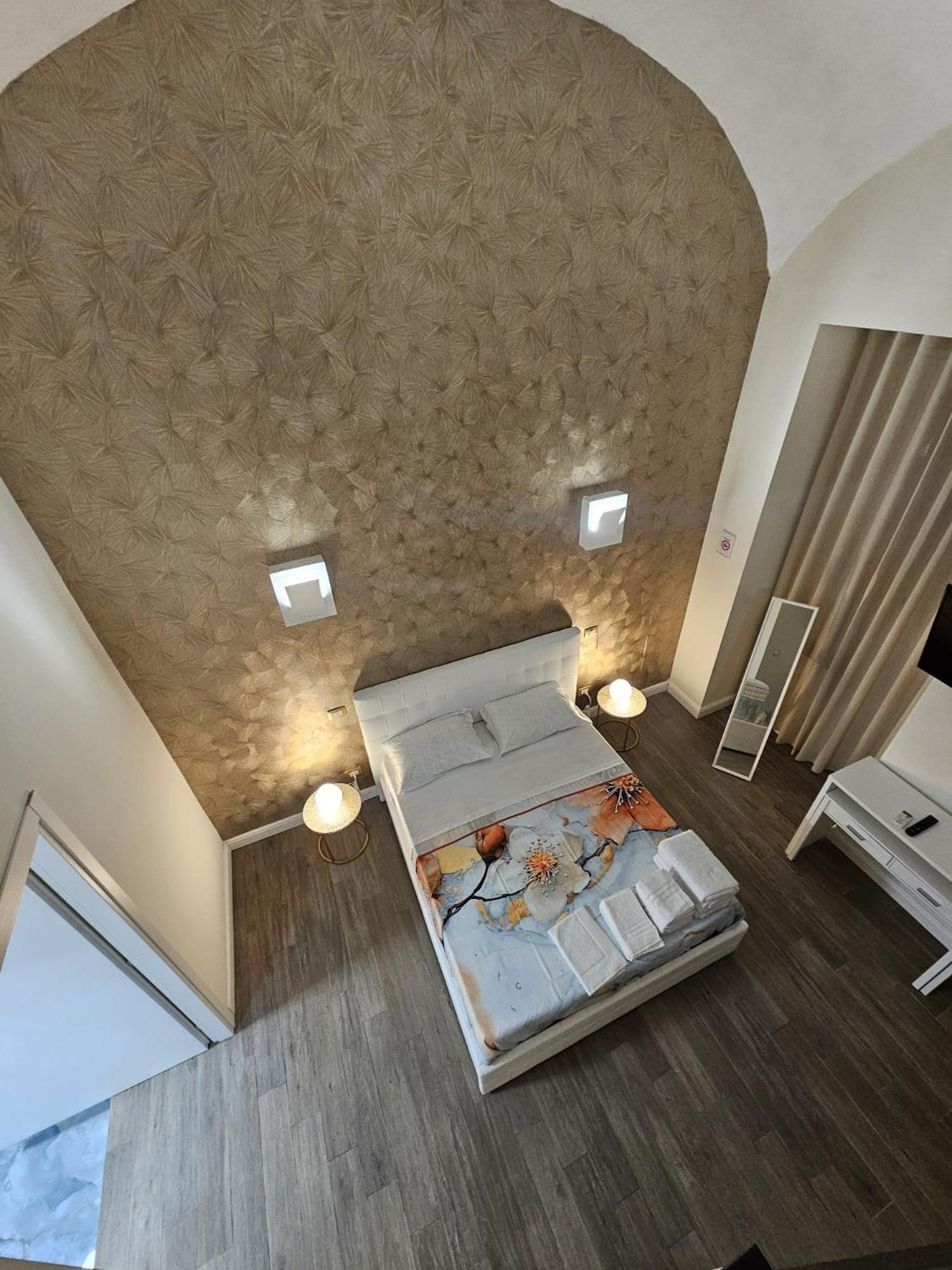 Bed and Breakfast Napoli The Charme Exterior foto