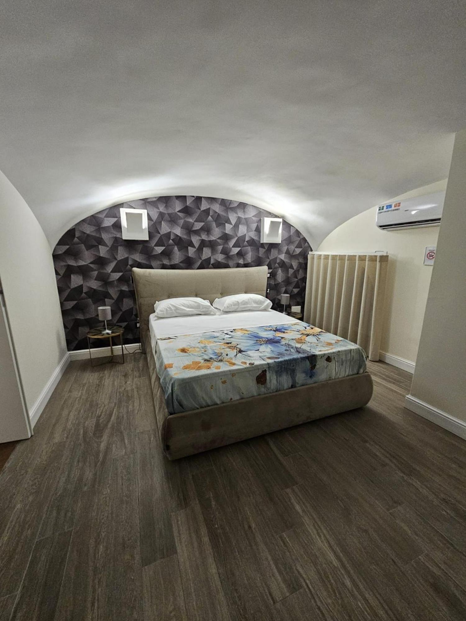 Bed and Breakfast Napoli The Charme Exterior foto