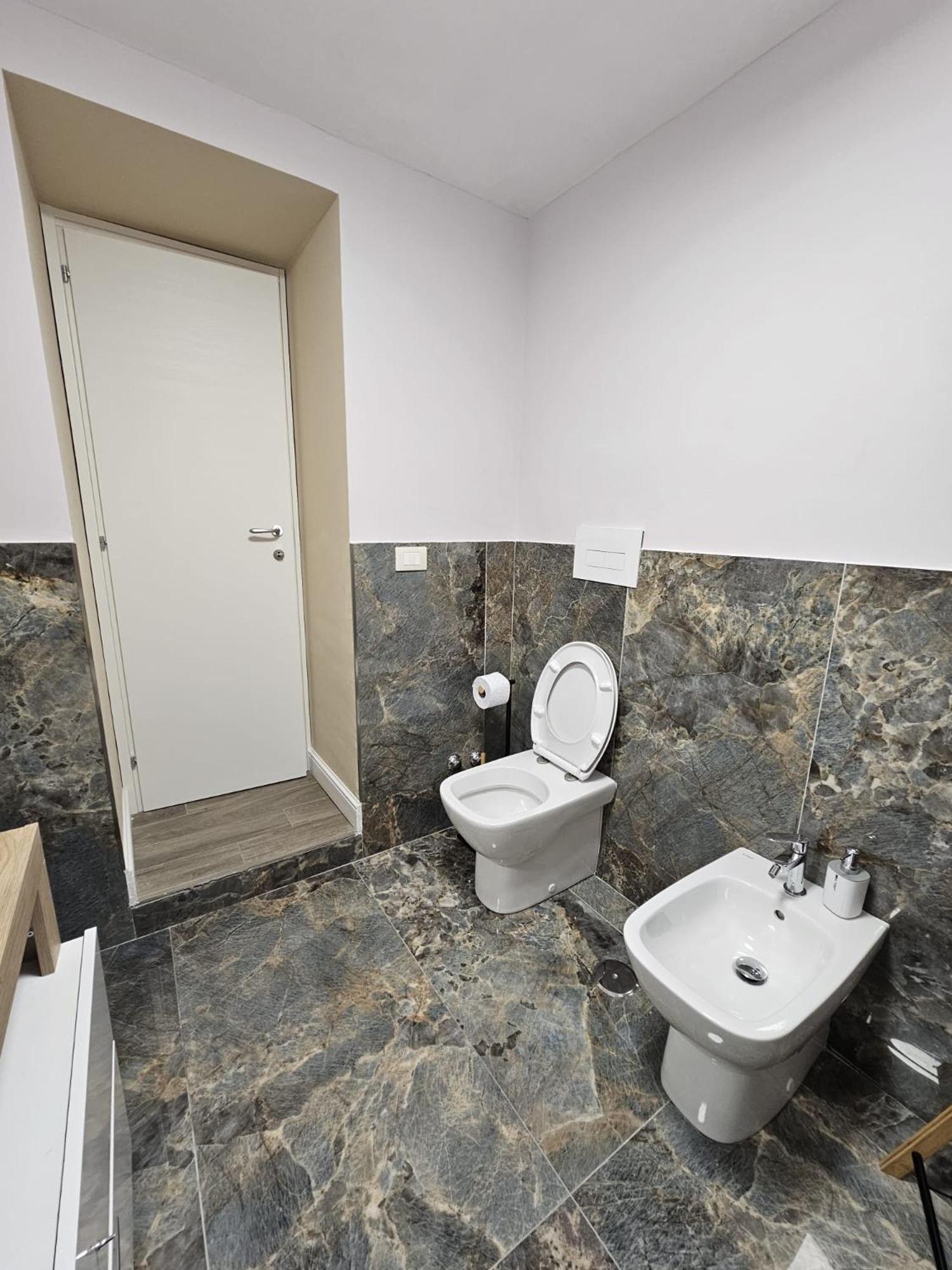 Bed and Breakfast Napoli The Charme Exterior foto