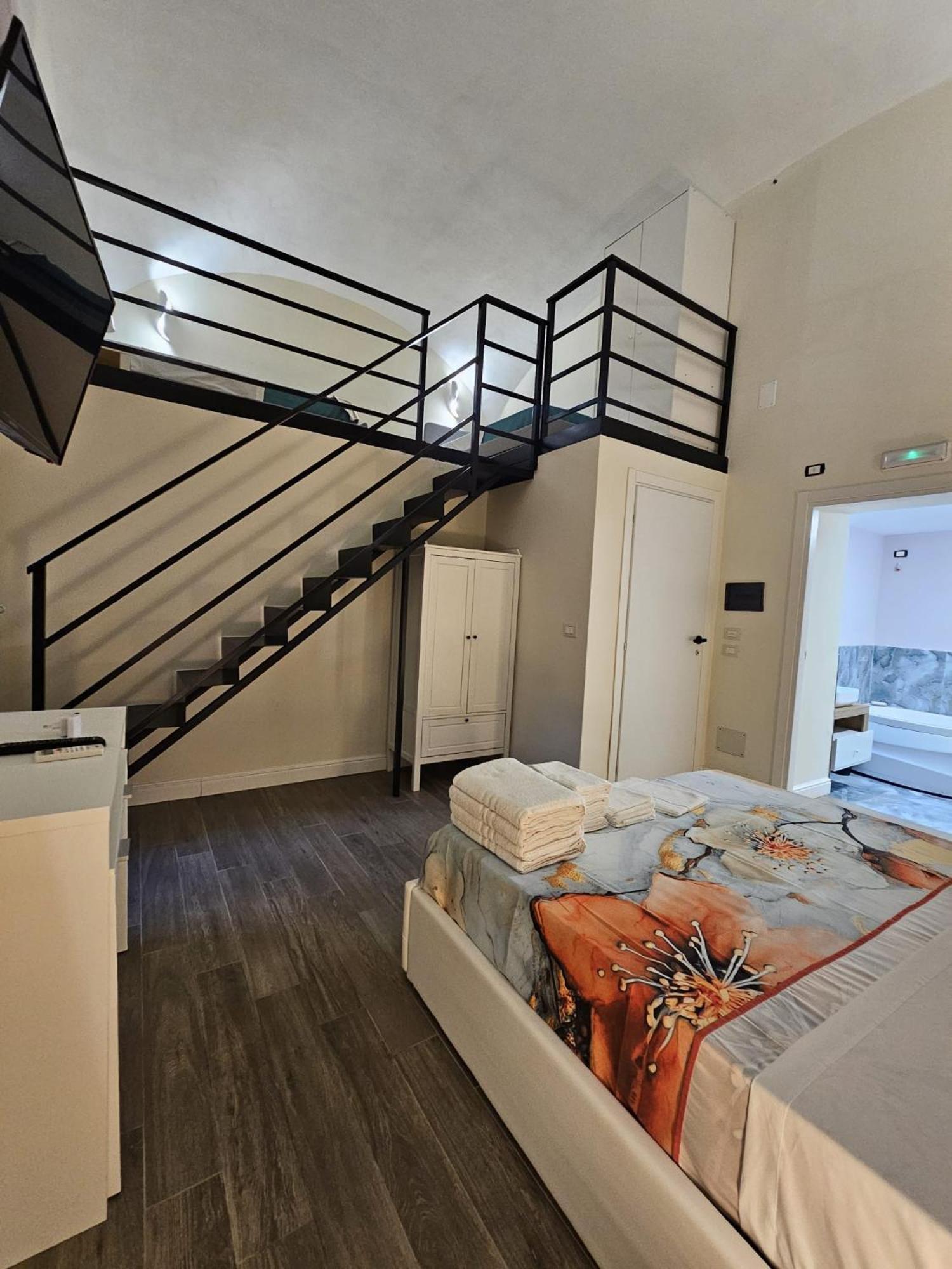 Bed and Breakfast Napoli The Charme Exterior foto