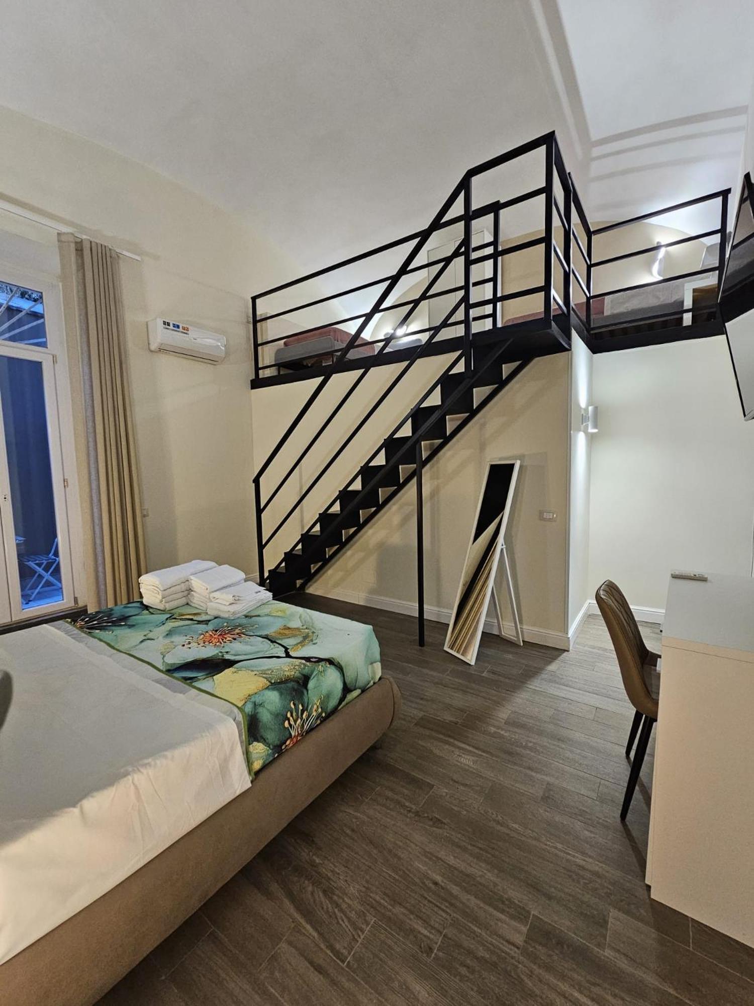 Bed and Breakfast Napoli The Charme Exterior foto
